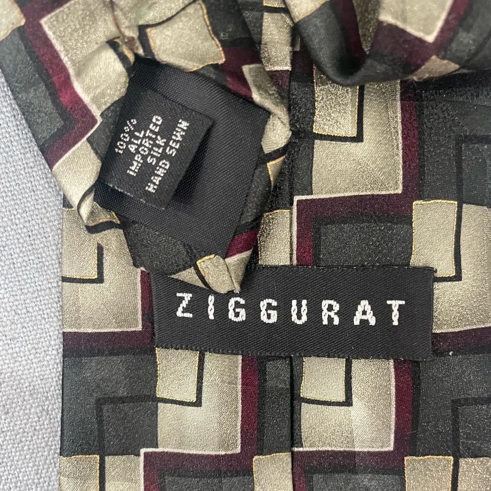 Ziggurat Men’s Tie‎